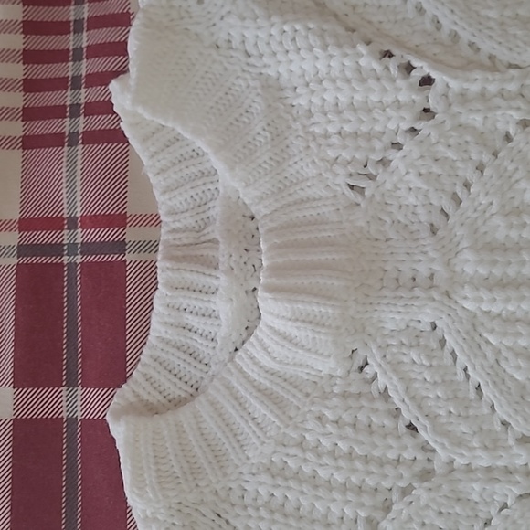 White sweater - Picture 3 of 6